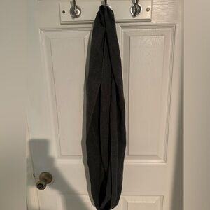 Charming Charlie Gray ∞ Scarf